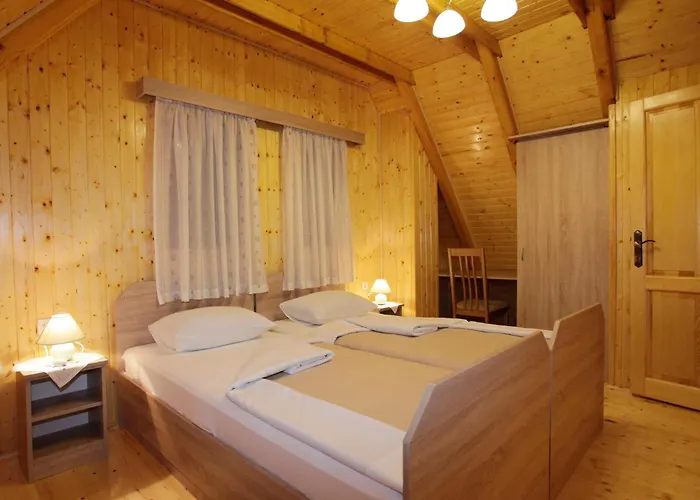 Feriehus Beautiful In Breze With Jacuzzi Breza