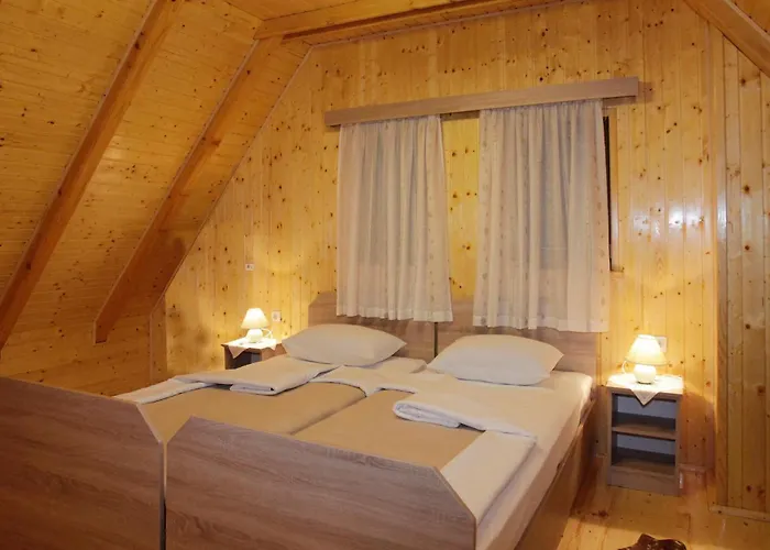 Beautiful In Breze With Jacuzzi Feriehus *